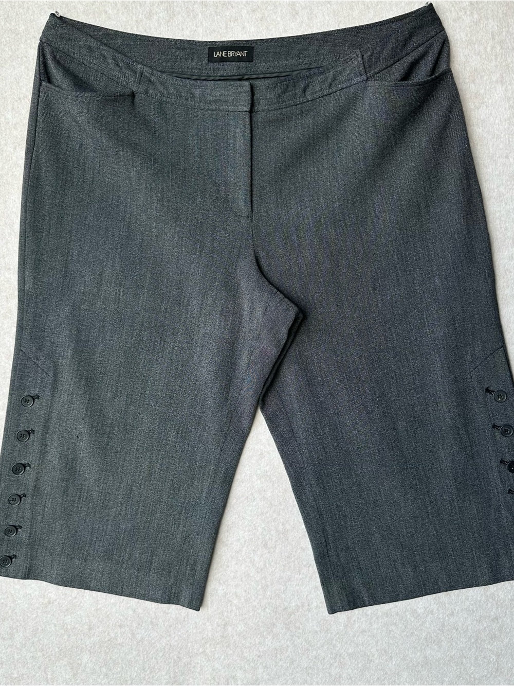 Lane Bryant Women’s Pants Size 22 Dark Charcoal Capri Pants with buttons.